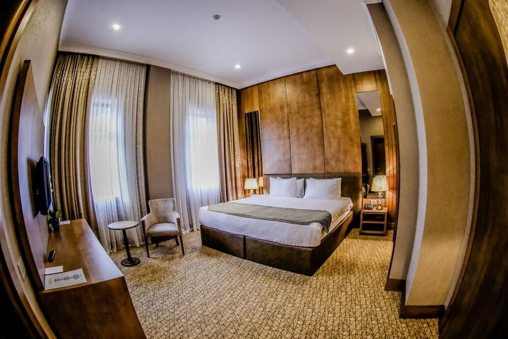 Madison Hotel Баку Екстер'єр фото