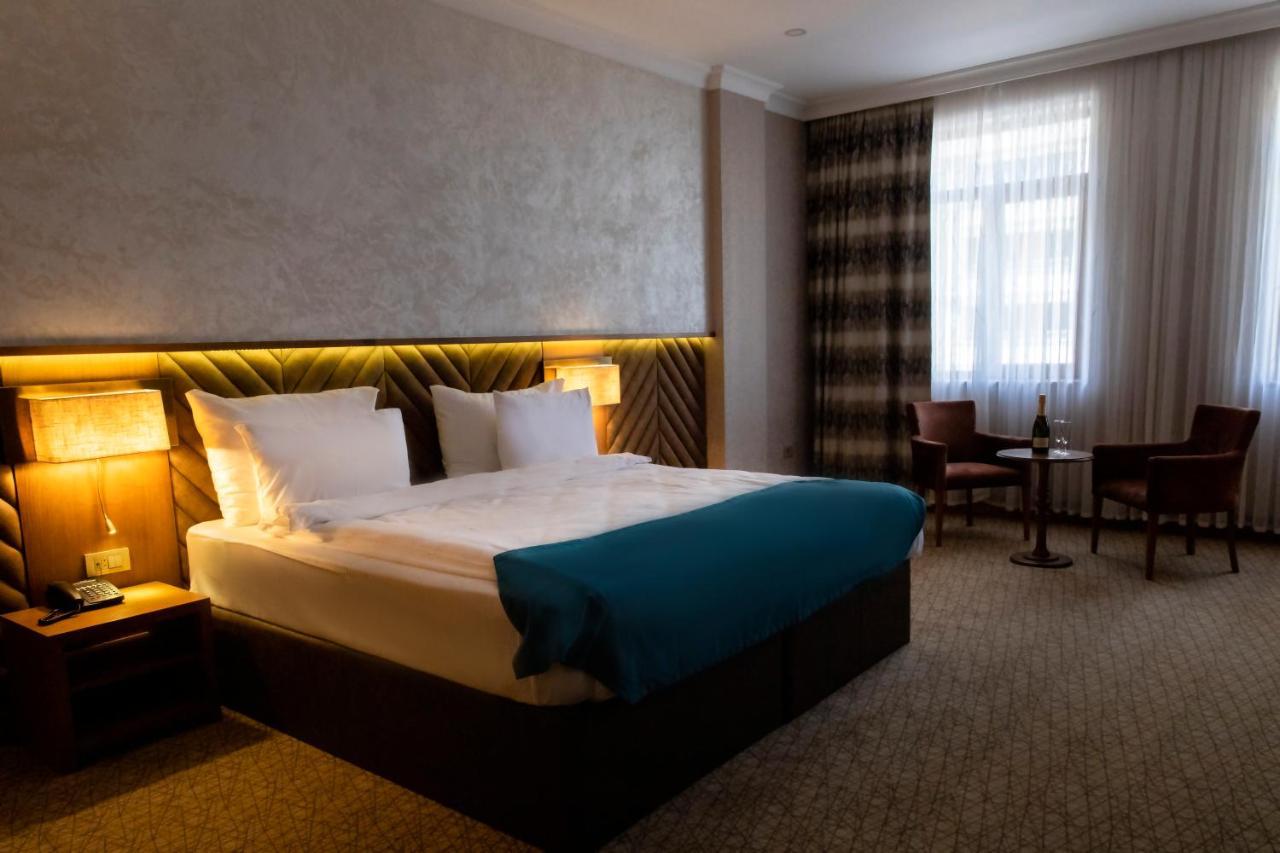 Madison Hotel Баку Екстер'єр фото