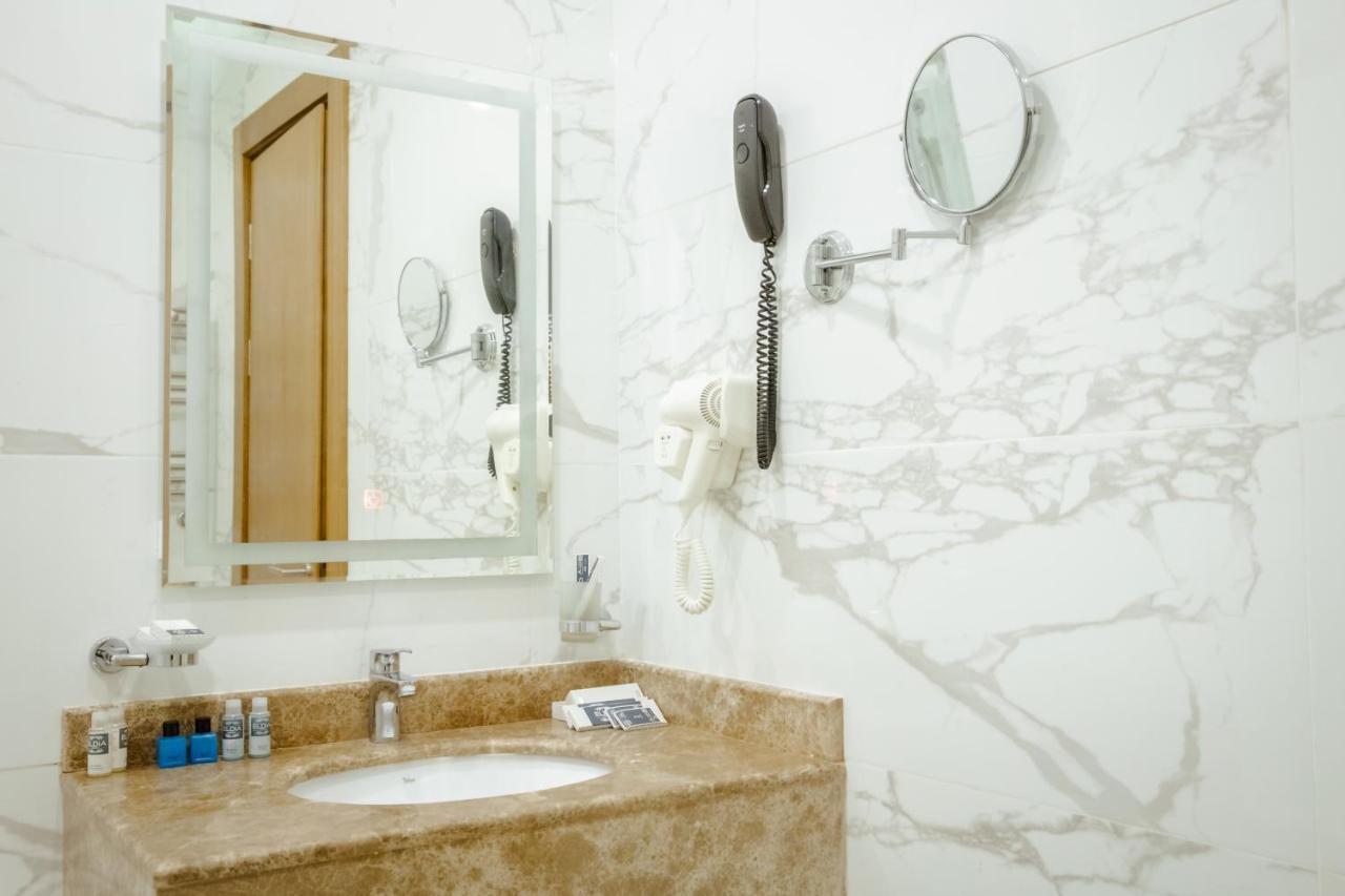 Madison Hotel Баку Екстер'єр фото